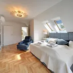 Trevilles Kasiowka - 13 Os Z 4 Sypialniami, 3 Lazienkami I Kominkiem Apartamento *